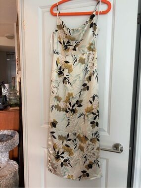 Minuet Petite Floral Satin Maxi Dress in Cream, Gold and Black